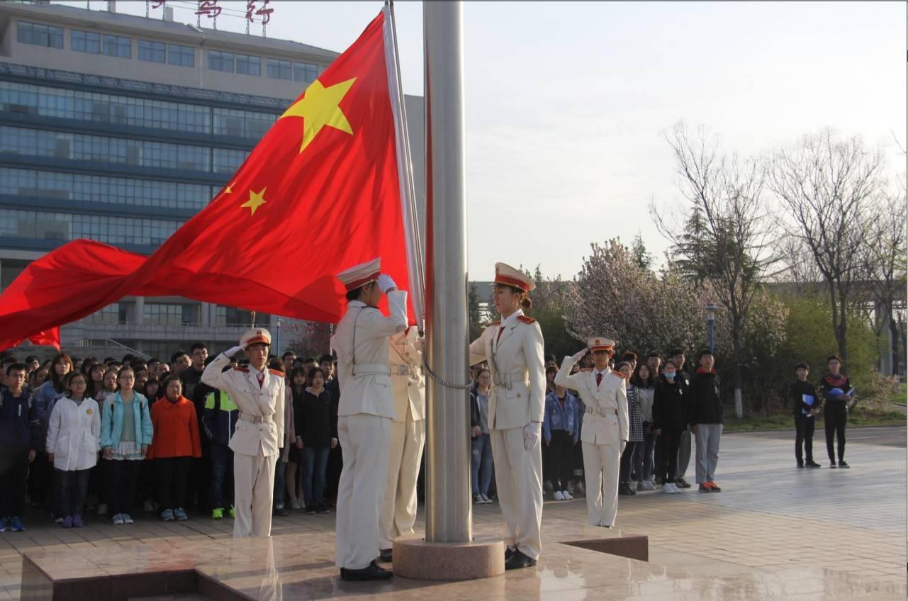 失而复得!手机“溜走”,民警寻找失主归还